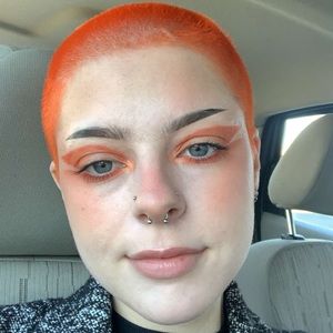 Meet your Posher, Paige